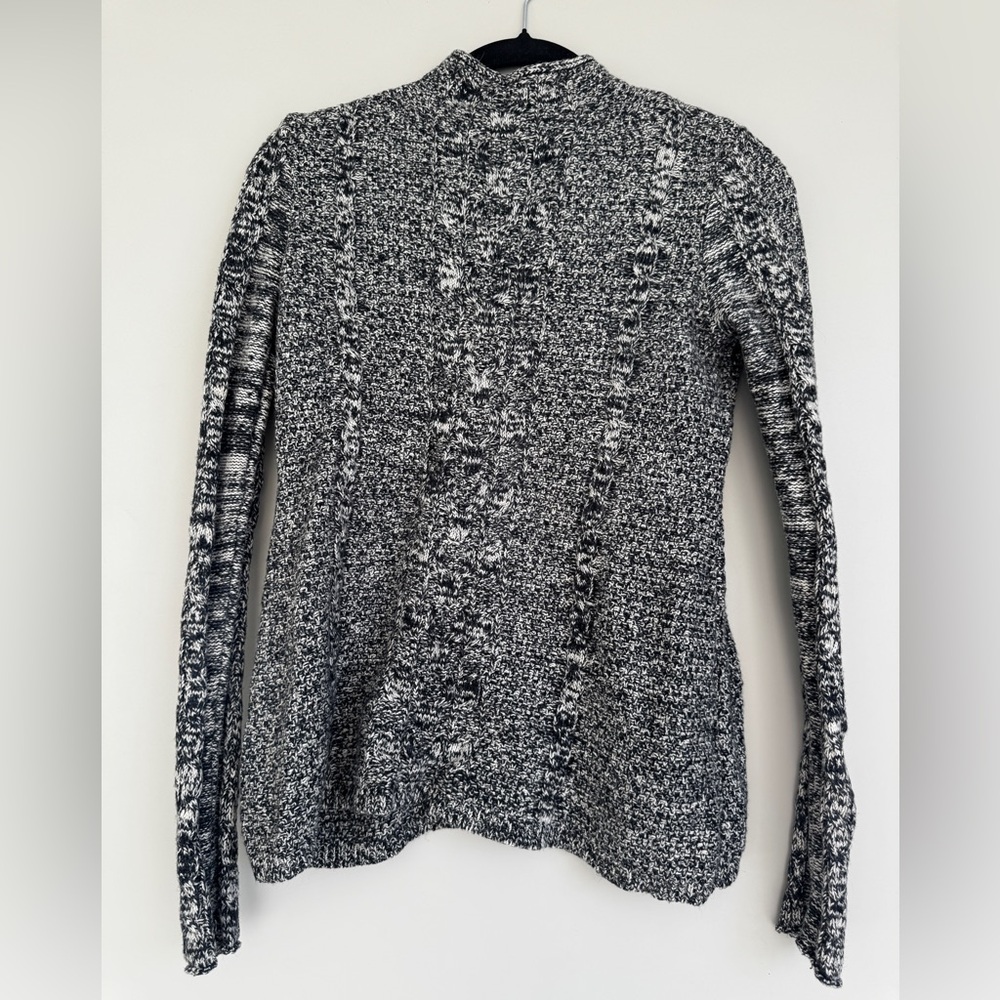 GAP Monochrome Knit Sweater Size S